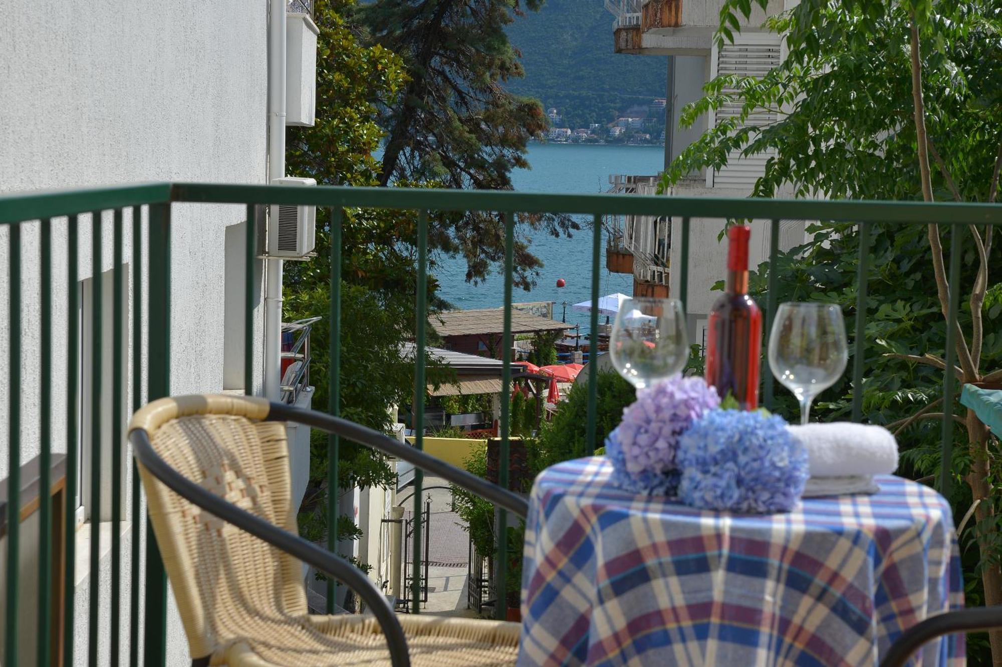 Solar Apartments Herceg Novi Luaran gambar