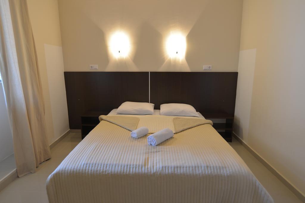 Solar Apartments Herceg Novi Bilik gambar