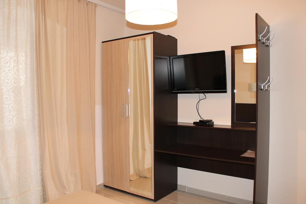Solar Apartments Herceg Novi Bilik gambar